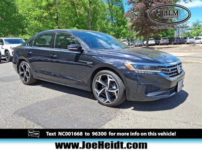 Used 2022 Volkswagen Passat 2.0T R-Line