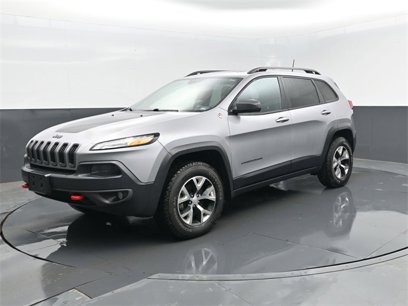 Used 2018 Jeep Cherokee Trailhawk w/ Comfort/Convenience Group