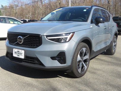 Used 2023 Volvo XC40 B4 Ultimate