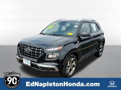 Used 2022 Hyundai Venue SEL w/ Cargo Package