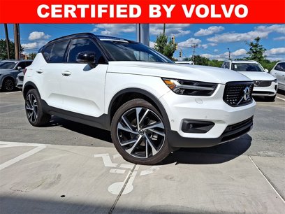 Certified 2022 Volvo XC40 T4 R-Design w/ Advanced Package