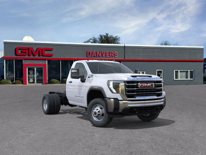 New 2025 GMC Sierra 3500 Pro w/ Convenience Package