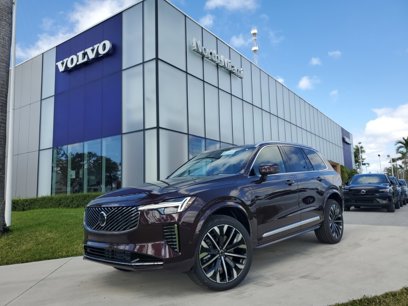 New 2025 Volvo XC90 T8 Plus w/ Protection Package Premier