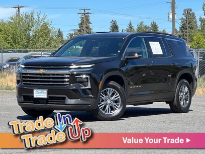 Used 2025 Chevrolet Traverse LT