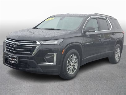 Used 2023 Chevrolet Traverse LT
