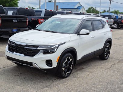 Used 2024 Kia Seltos EX