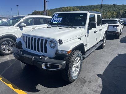 Used 2023 Jeep Gladiator Sport