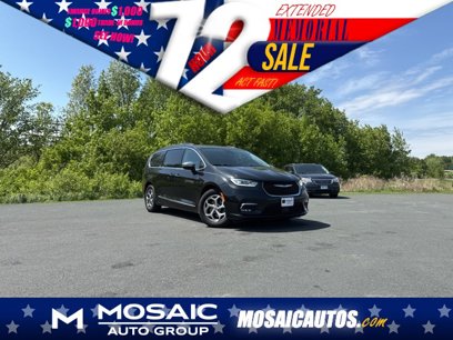 Used 2023 Chrysler Pacifica Limited