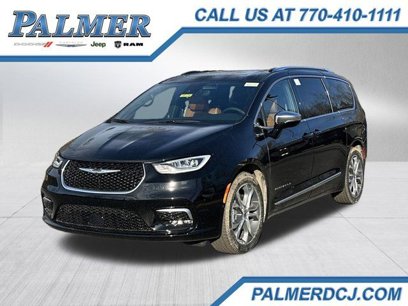 New 2025 Chrysler Pacifica Pinnacle