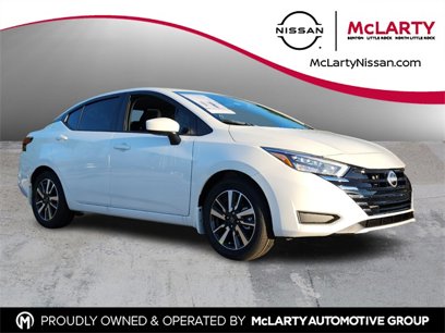 New 2025 Nissan Versa SV w/ Trunk Package