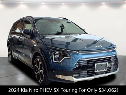 Used 2024 Kia Niro SX Touring