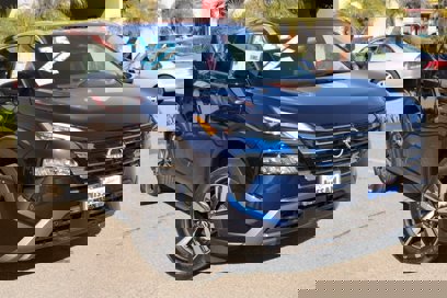 New 2025 Nissan Rogue SL