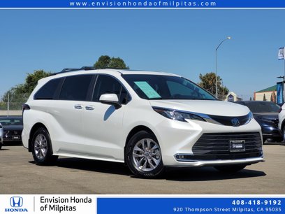 Used 2022 Toyota Sienna XLE