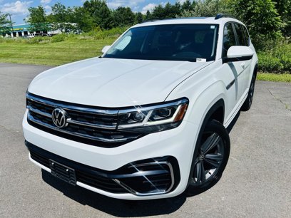 Used 2021 Volkswagen Atlas SE w/ Panoramic Sunroof Package