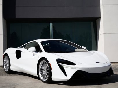 New 2025 McLaren Artura