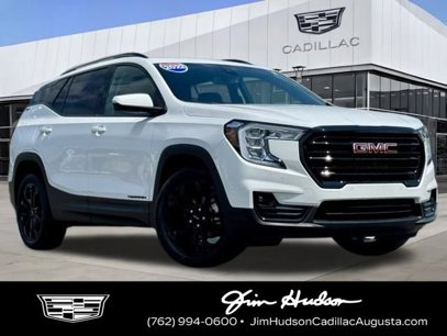 Used 2022 GMC Terrain SLT w/ Infotainment Package II