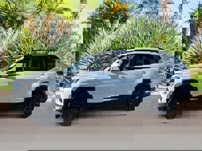 New 2025 Volkswagen Atlas SE