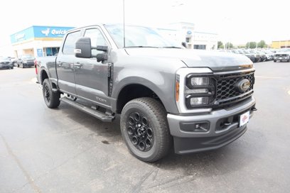 New 2025 Ford F250 Lariat w/ Black Appearance Package