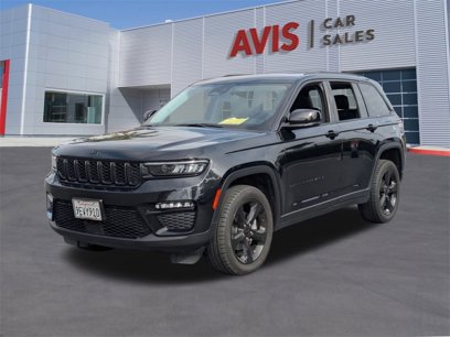 Used 2023 Jeep Grand Cherokee Limited w/ Black Appearance Package