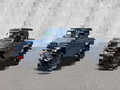 New 2024 Jeep Gladiator Sport