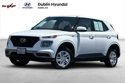Certified 2025 Hyundai Venue SE