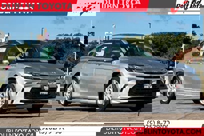 New 2025 Toyota Camry LE w/ Convenience Package