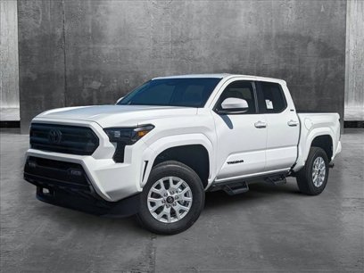New 2025 Toyota Tacoma SR5