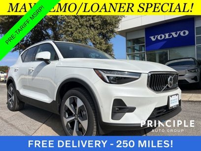 New 2025 Volvo XC40 B5 Plus w/ Protection Package Premier