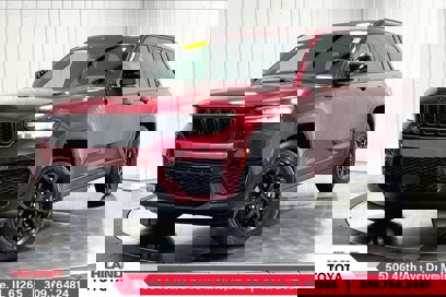 Used 2024 Jeep Grand Cherokee Altitude