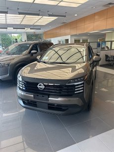 New 2025 Nissan Kicks SV w/ SV Premium Package