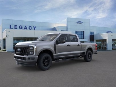 New 2025 Ford F250 4x4 Crew Cab Super Duty