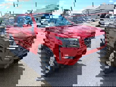 Used 2022 Nissan Frontier SV w/ SV Premium Package
