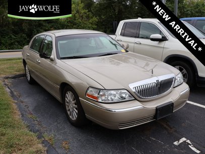 Used 2004 Lincoln Town Car Signature