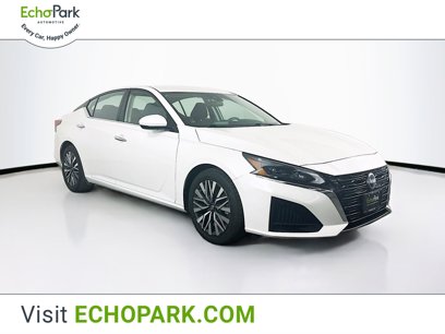 Used 2023 Nissan Altima 2.5 SV