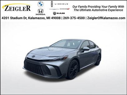 Used 2025 Toyota Camry SE