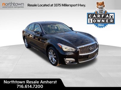 Used 2016 INFINITI Q70 3.7 w/ Technology Package