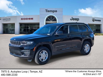 New 2025 Jeep Grand Cherokee Laredo w/ Trailer Tow Package