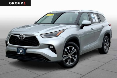 Certified 2021 Toyota Highlander XLE