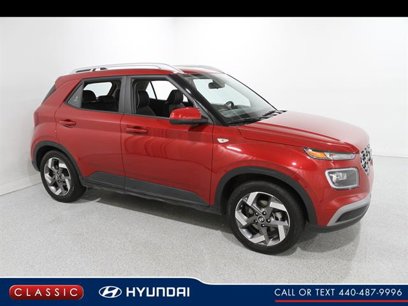Certified 2022 Hyundai Venue Limited w/ Cargo Package