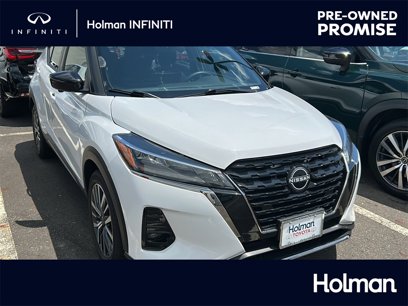 Used 2024 Nissan Kicks SR