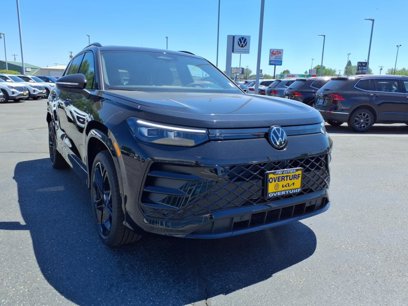 New 2025 Volkswagen Tiguan SE R-Line