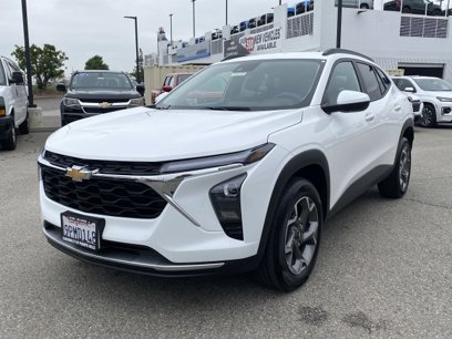 Used 2025 Chevrolet Trax LT