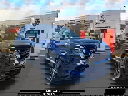 New 2025 Nissan Pathfinder SV