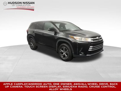 Used 2017 Toyota Highlander LE