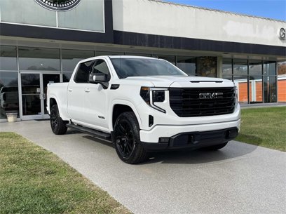 New 2025 GMC Sierra 1500 Elevation w/ Elevation Premium Package