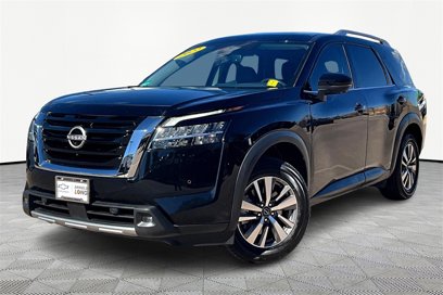 Used 2022 Nissan Pathfinder SL