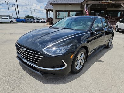 Used 2022 Hyundai Sonata SE w/ Winter Weather Package