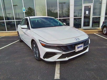 New 2025 Hyundai Elantra Blue