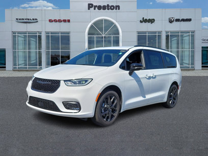New 2024 Chrysler Pacifica Touring-L w/ S Appearance Package