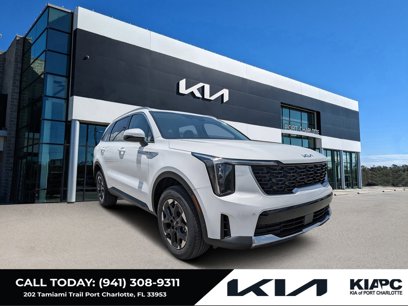 New 2025 Kia Sorento S
